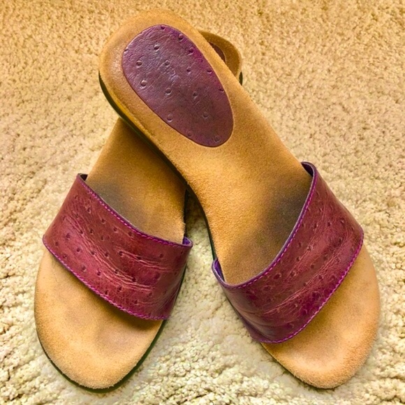 Made in Brazil deep eggplant-colored ostrich leather, comfortable, slide… - Picture 10 of 10